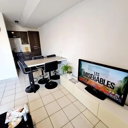 Agreable Appartement T2 Centre Ville Valence  Buitenkant foto