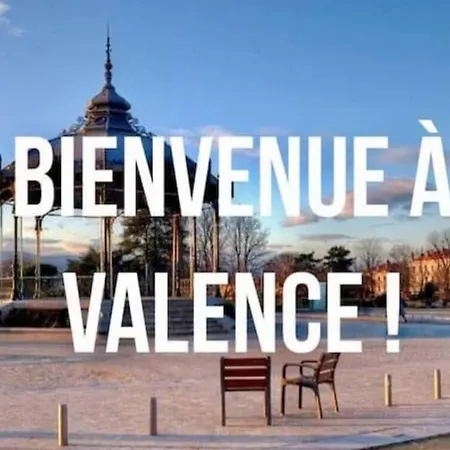 Agreable Appartement T2 Centre Ville Valence  Buitenkant foto