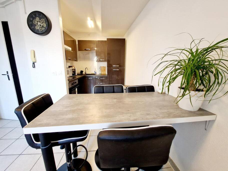 Agreable T2 Centre